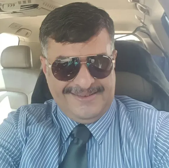 عاجل.. القصة الكاملة لافراج الحوثيين عن وزير سابق في صنعاء بعد مصادرة جميع ممتلكاته