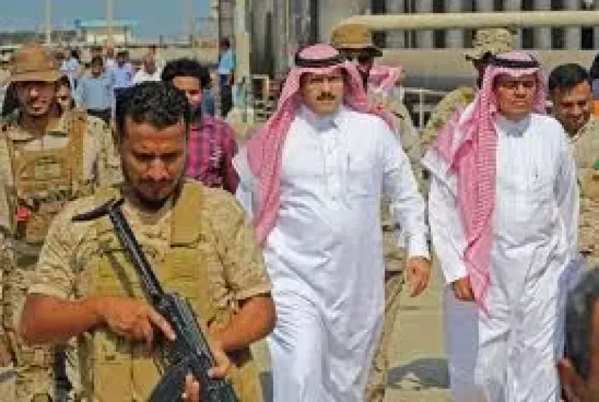 في ضربة غير متوقعة.. السفير السعودي يحسم الجدل حول مستقبل الانتقالي وقياداته وامواله